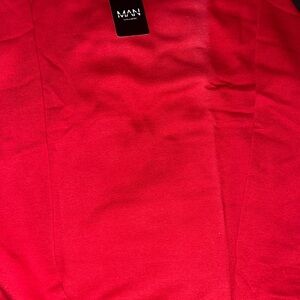 Red BooHoo MAN SweatShirt men’s size 4xl Brand New